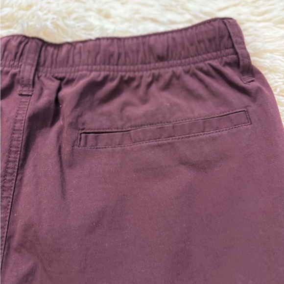 Old Navy Red Cargo Shorts with Brown Accents - Picture 4 of 6